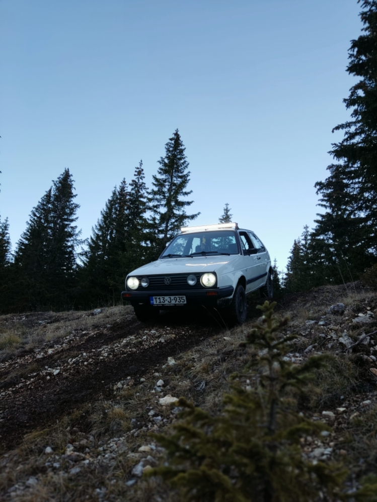 Zimske gume sava 215/60/16 - Gume za automobile - PIK.ba