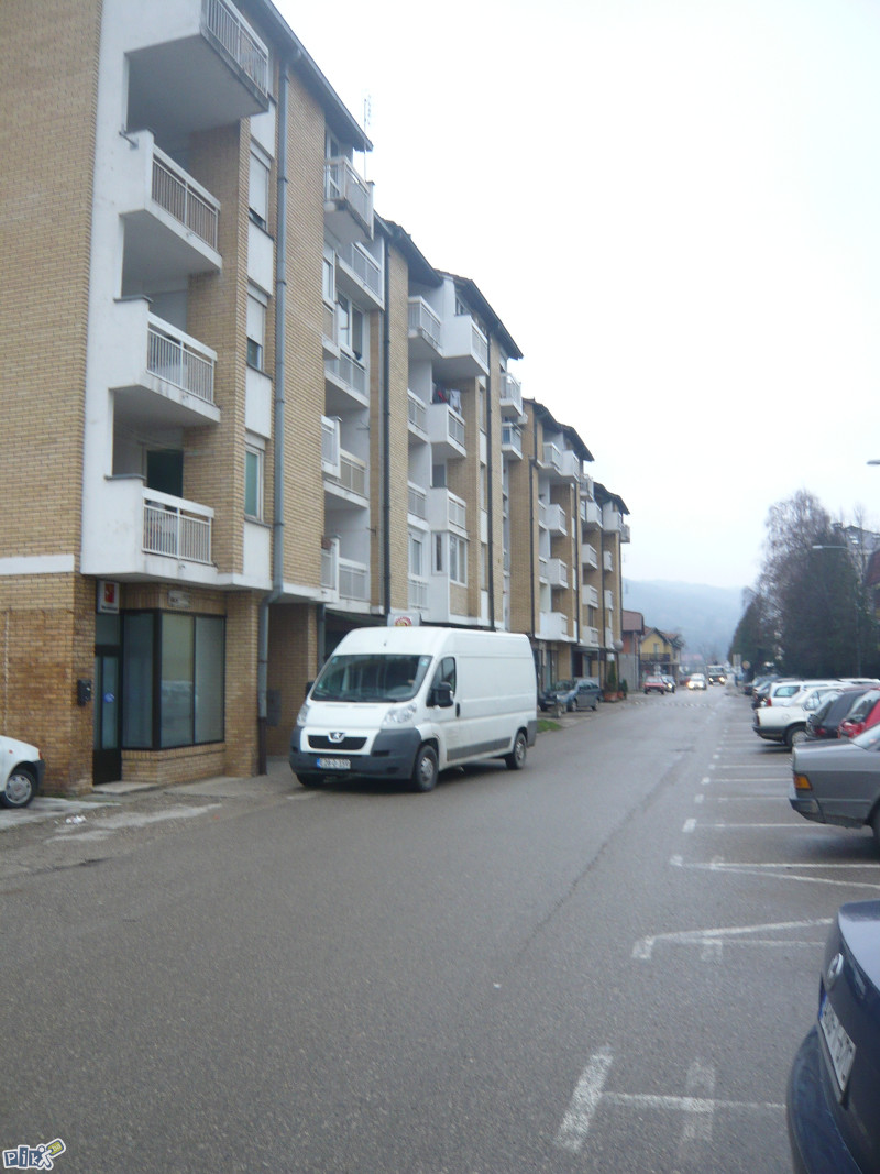 POSLOVNI PROSTOR  44m2 CELINAC 3