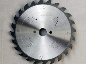 Kružna pila za uzdužno rezanje bez čistača