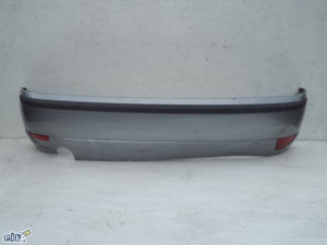 Ford Focus 2002 - zadnji branik