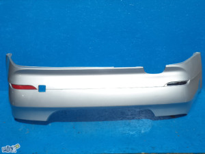 BMW E60 2004 - zadnji branik