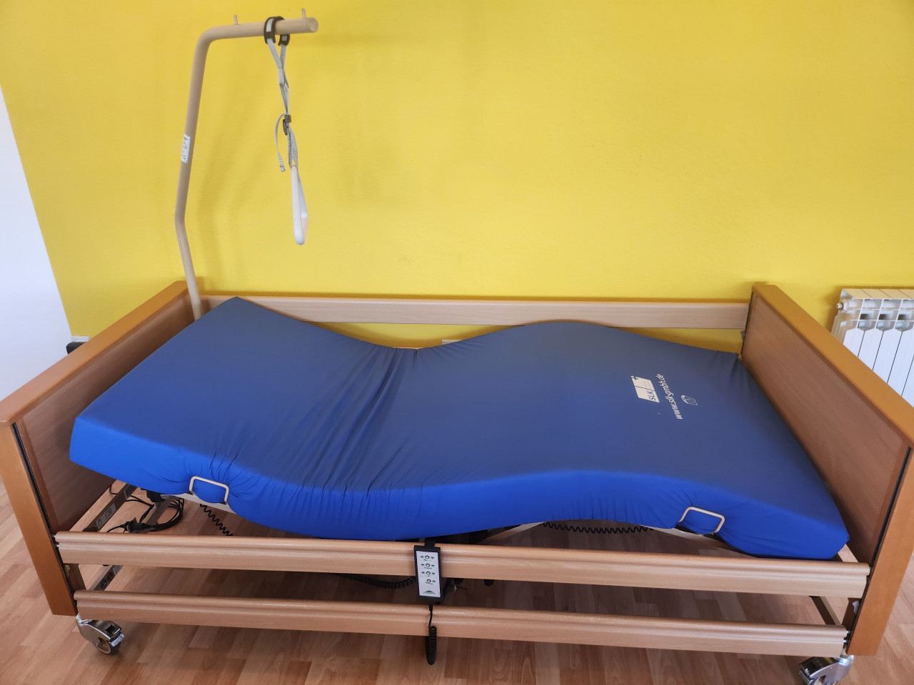 MEDICINSKI ELEKTRICNI KREVET