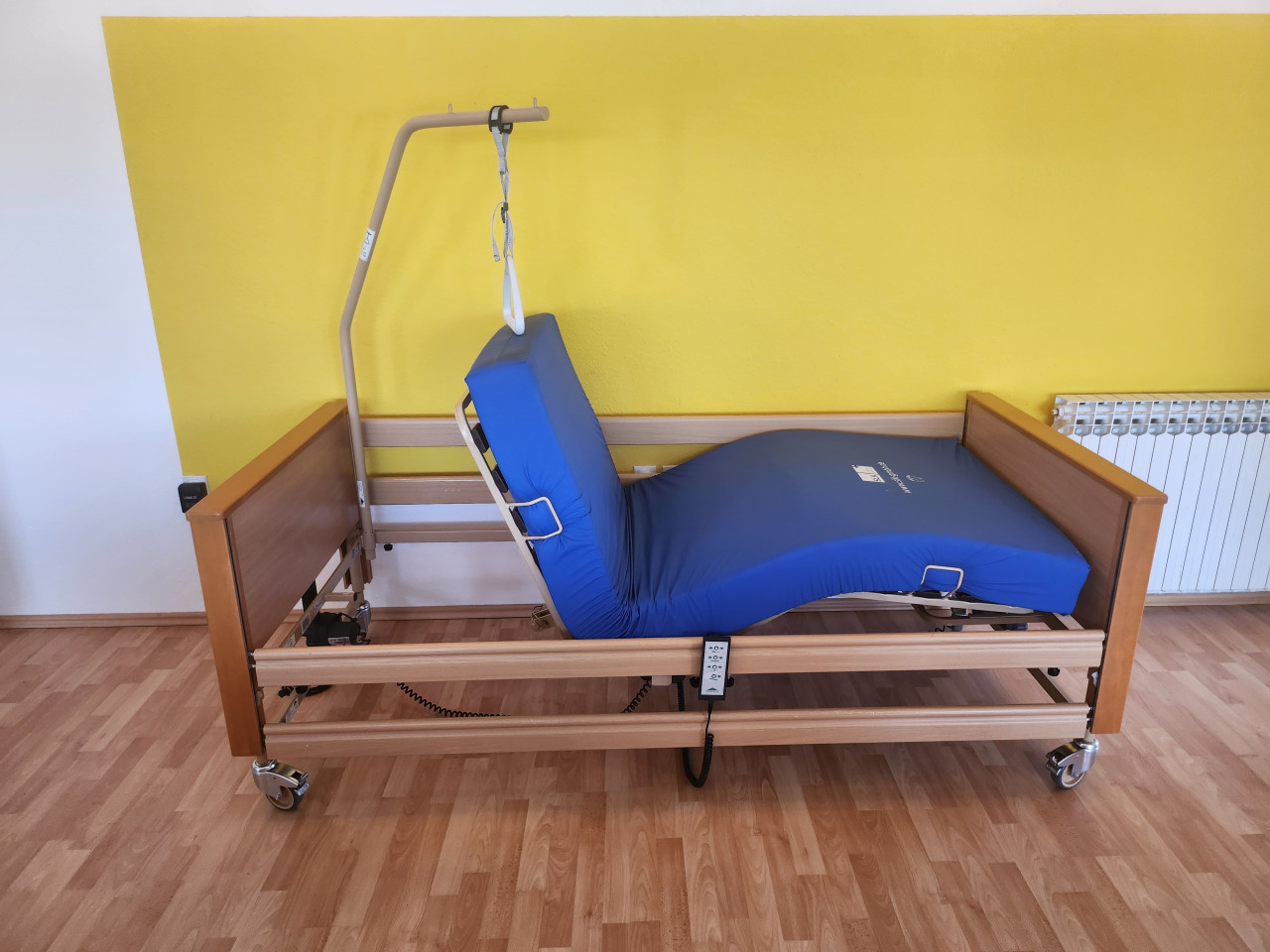 MEDICINSKI ELEKTRICNI KREVET