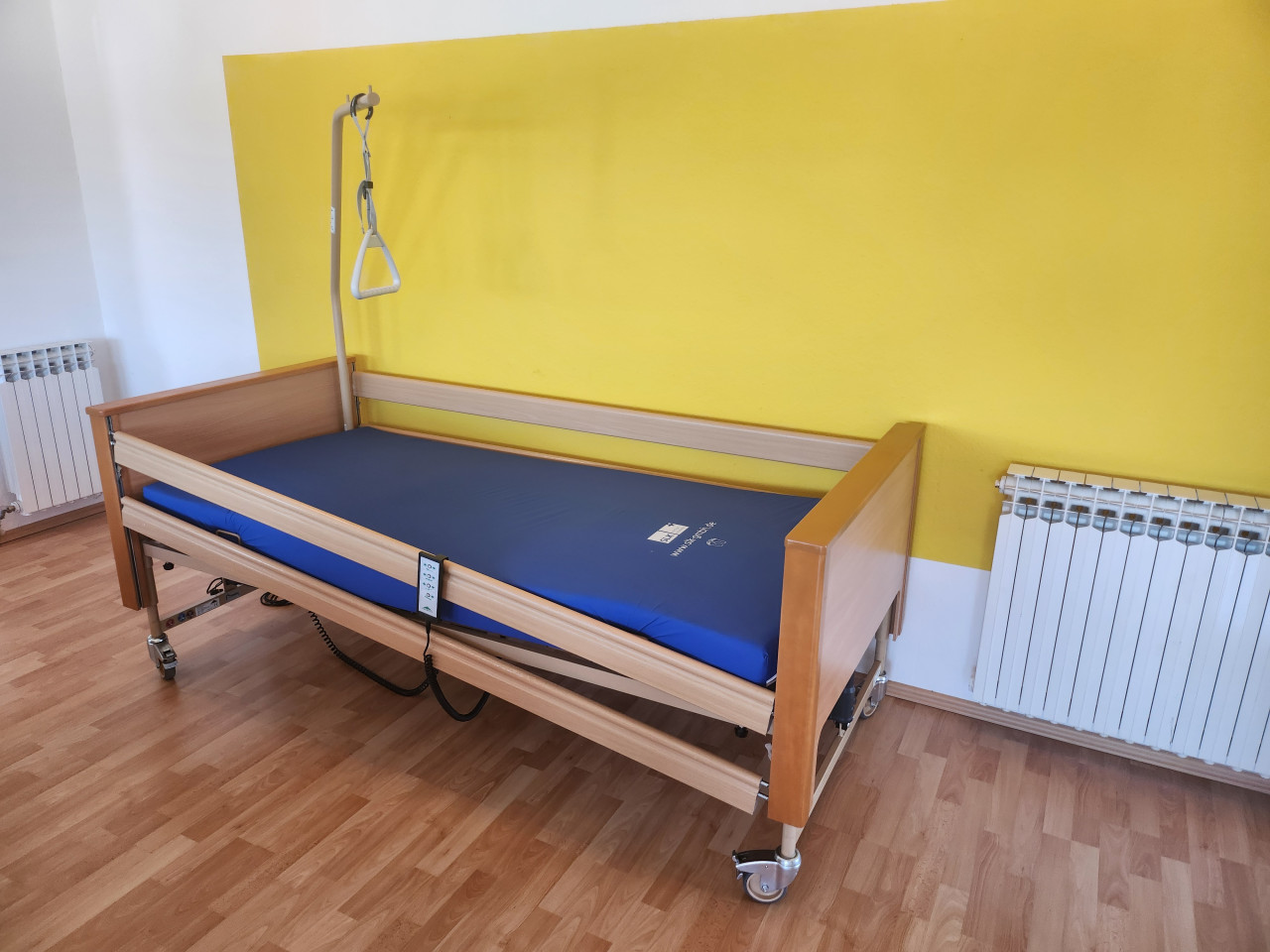 MEDICINSKI ELEKTRICNI KREVET