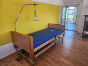 MEDICINSKI ELEKTRICNI KREVET