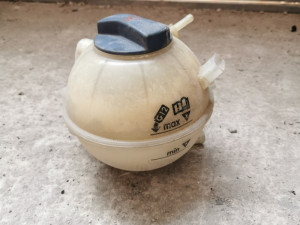 Posuda vode GOLF 4, BORA, AUDI, OCTAVIA, SEAT