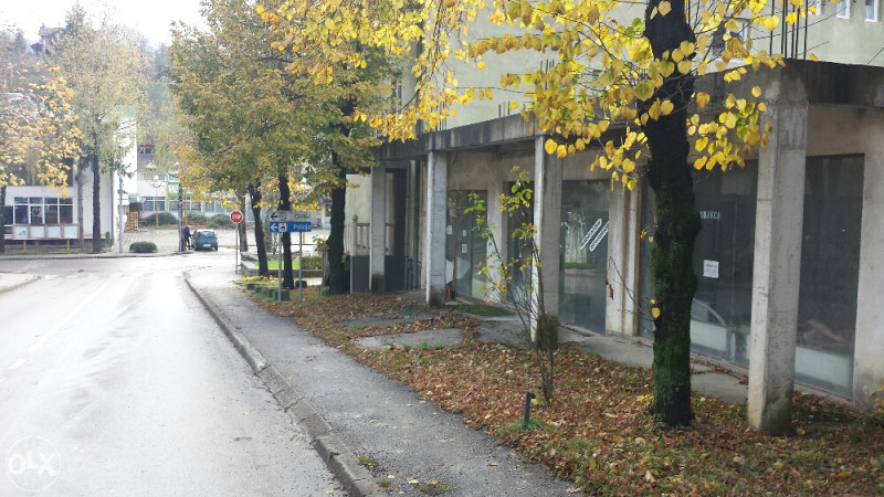 STAMBENO-POSLOVNI OBJEKT. Procitaj detaljan opis !!! 2