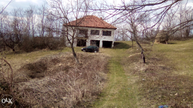 Kuća, okućnica, njive i šuma