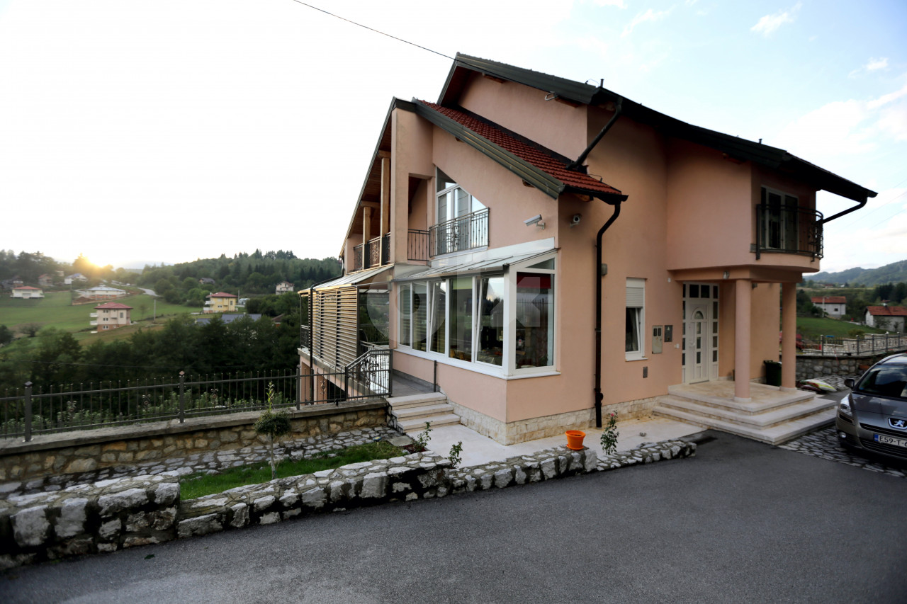 (SNIŽENO) Villa Rama / Objekat Resnik Sarajevo / Property