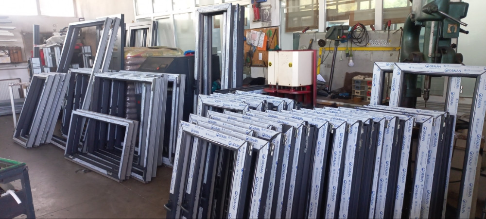 ALU PVC STOLARIJA GEALAN NJEMACKI PROFIL 033/425-035
