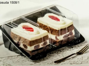 Vitrina sa crnim dnom posuda