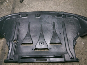 Pvc zastita ispod motora audi a6 2008-2011 god