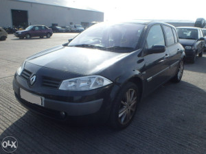 Renault Megane 1.9 dci-dijelovi limarije i mehanike
