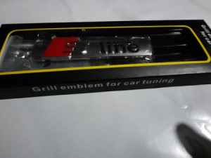 S line znak za prednju masku Audi S line