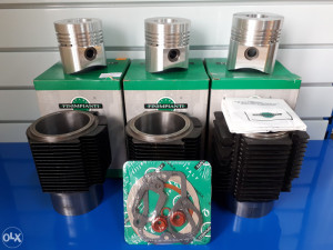 Sklop motora (karike,klip,cilindar) Tomo Vinkovic