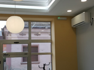 Premises 49m2, Commercial Space Bijeljina, Center photo 3