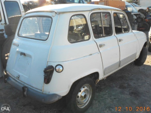RENAULT 4
