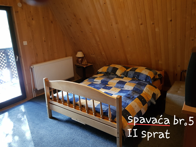 VLAŠIĆ, VIKENDICA,CENTAR 18