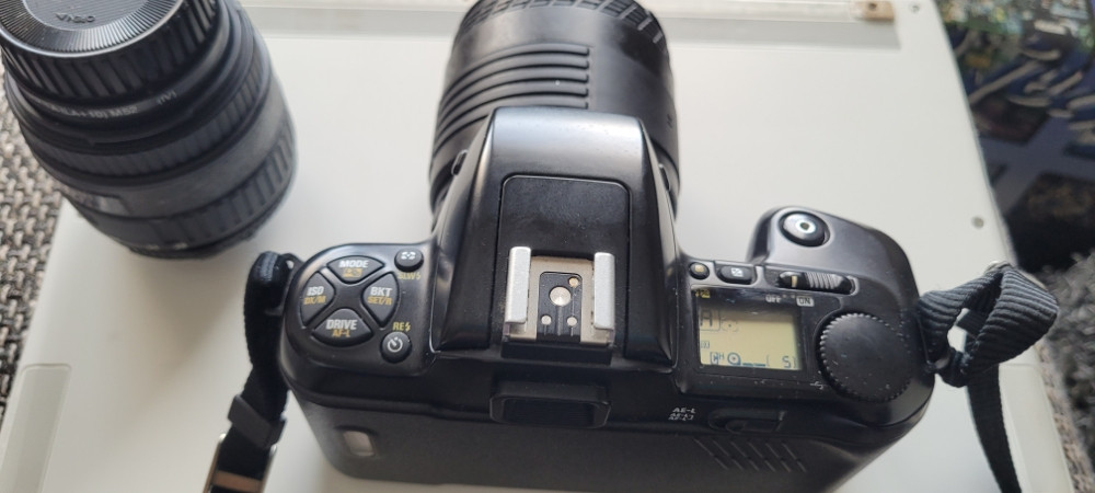 Nikon f601