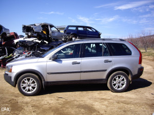 Volvo XC90 02/06 - dijelovi limarije i mehanike