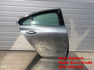 Zadnja desna vrata Opel Insignia 2011. g
