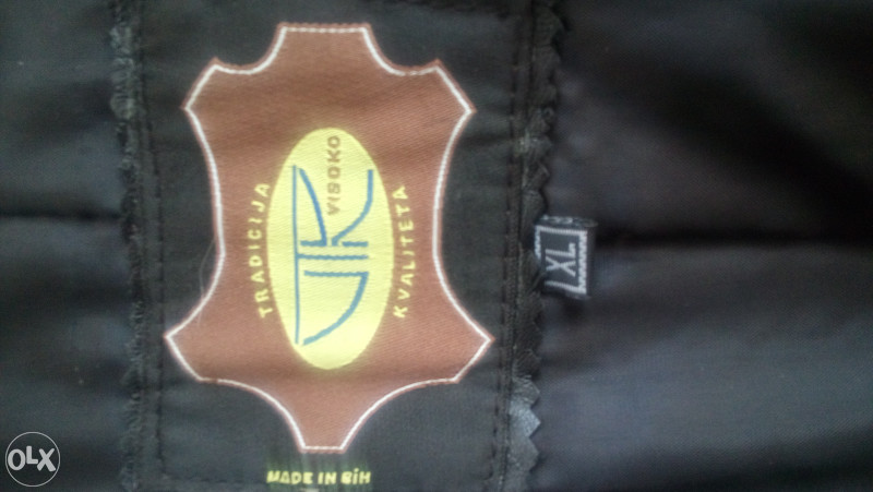 Elegantni prelijepi mantil, nazad dugi šlic
