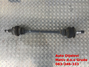 Poluosovina desna Mercedes E 250 CDI W212 2010. g