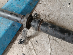 Kardan centralni lezaj audi dijelovi a6 4f0521101B