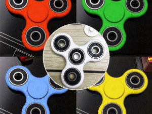 Rucni Spinner Tri Fidget Finger Za Odrasle I Dijecu