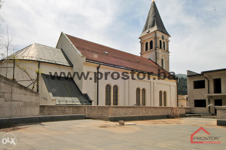 PROSTOR prodaje: Stambeno poslovni objekat, Konjic 9