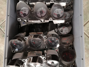 Satovi Alfa 156 pokazivaci temperature vremena goriva