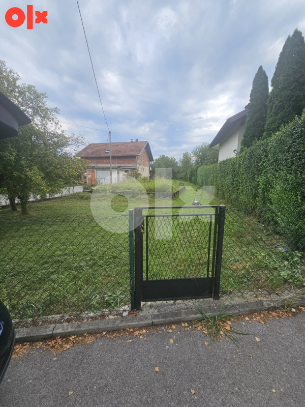 PRODAJEM ZEMLJISTE U BIHACU CENTAR MIDŽIĆ MAHALA "CITAJ DETALJNO"