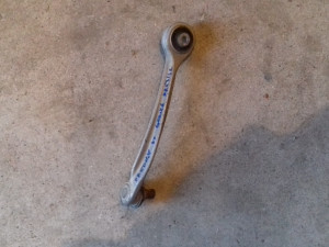 AUDI A4 PASAT 5 RAME desno 1.9 tdi....95-01