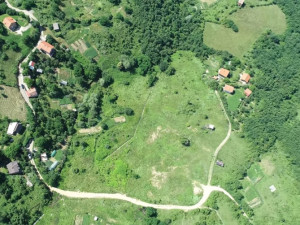 SIGENX prodaje: Zemljište / Pofalići / Hum/Sarajevo