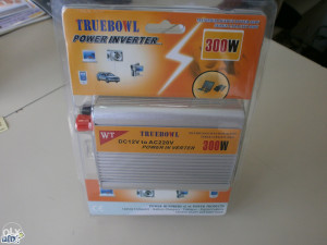 Pretvarač struje sa 12 na 220 V