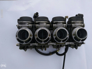Yamaha R1 karburatori, bez tps senzora, 2000 g. p.