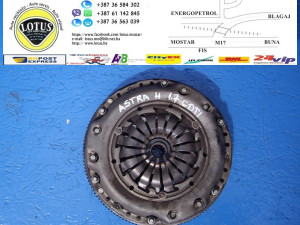 Opel Astra H 1.7cdti-korpa,lamela zamajac set 6b (ostali dijelovi)