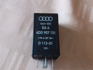 Audi Pasat Skoda relej unutasnjeg svjetla 4DO907131