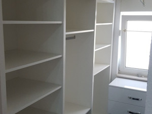 Namjestaj po mjeri: komoda, plakar, kuhinja