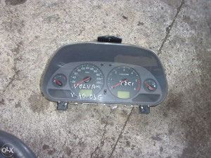 KILOMETAR SAT VOLVO V40 1.9 D 75 KW