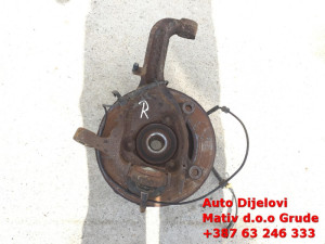 Glavčina desna Jeep Liberty 2.5 CRDI 2005. g