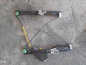 Podizac stakla lijevi vozaca bmw e46 065689180