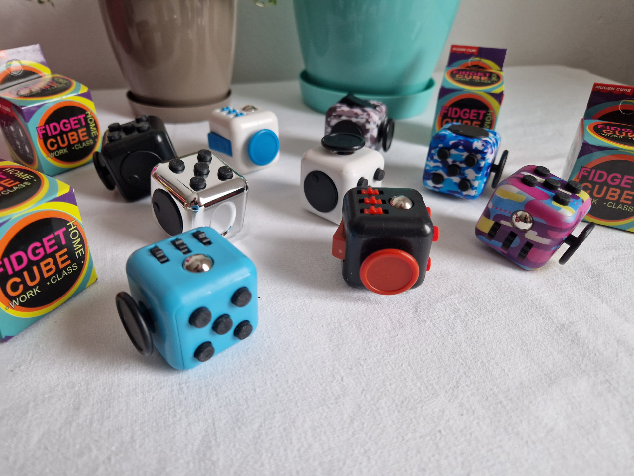 Fidget Cube / Kocka Antistres za Opuštanje Spinner