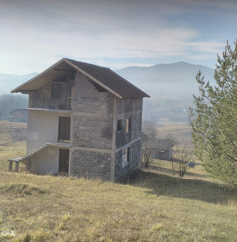 Kuća Grabovica, Novi Šeher 8x9 m, 2 duluma zemlje