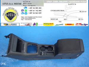 VW Tiguan 2011-naslonjač za ruku (ostali dijelovi)