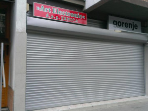 GARAZNA SEKCIONA ROLO VRATA PVC STOLARIJA - DSMONT