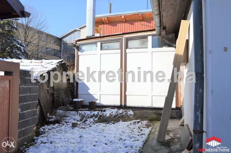 Poslovni objekat Bjelave 12