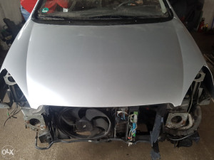 Hauba citroen c 5 od 2001 do 2004 god