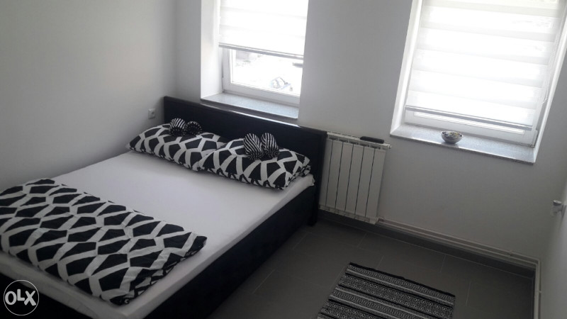 STAN NA DAN (GARSONJERA) TUZLA 066 749 844 17