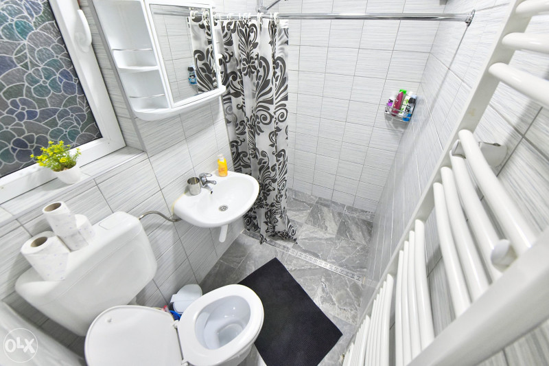 STAN NA DAN (GARSONJERA) TUZLA 066 749 844 3